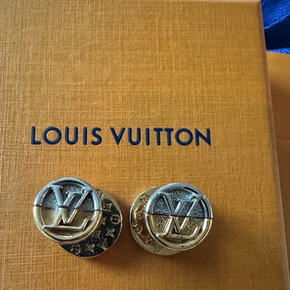 Boucle de Reuil L TO V Monogram Earrings